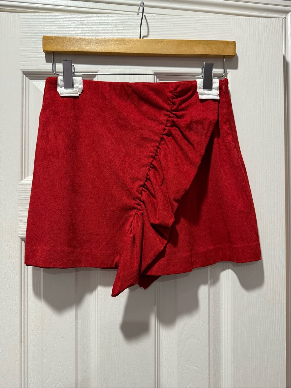 Zara Red Faux Suede Mini Skirt / Skort with Front Ruffle Detail, Size S Small